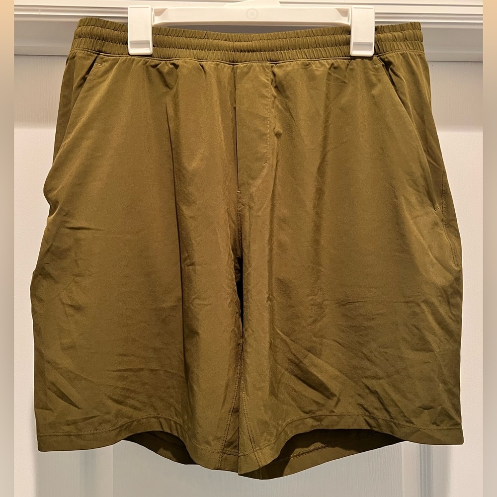 Men’s Lululemon Pacebreaker Shorts - Lined Olive Green Color - XL & 9” inseam